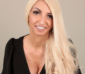 Portrait of Stephanie Cacioppo